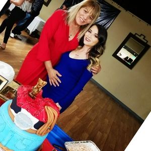 Meet your Posher, Dolores